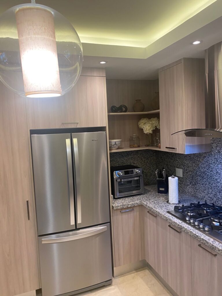 Cocina del apartamento amueblado en Riviera Golf